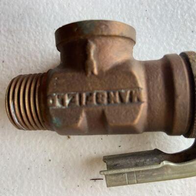 225: Vintage Caldwell #25 Extention Type Valve