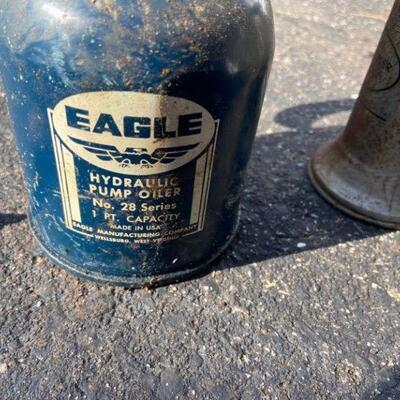 226: Vintage Three Oil Cans