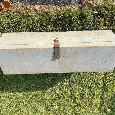 256: Vintage  storage tool Chest