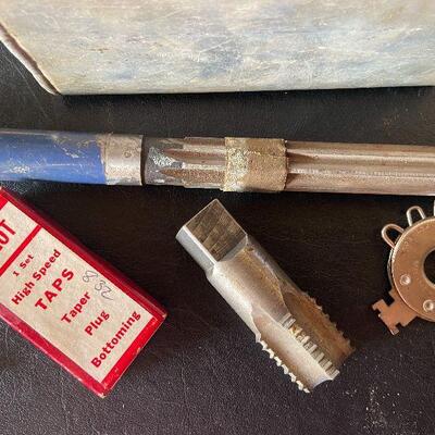 260: Vintage Alvord-Polk Hand Reemer