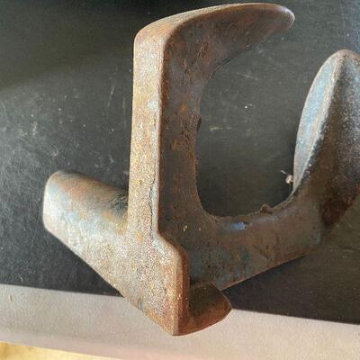 266: Vintage Cast Iron Cobblers Anvil
