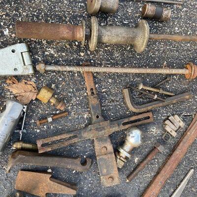 267: Vintage Lot of Metal