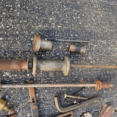 267: Vintage Lot of Metal