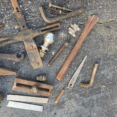 267: Vintage Lot of Metal
