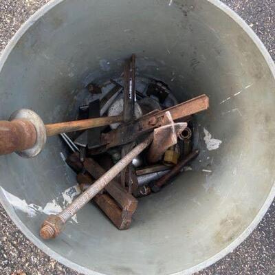 267: Vintage Lot of Metal