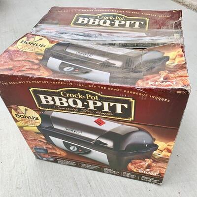 LOT 338 CROCKPOT BBQ PIT RIVAL COUNTERTOP SLOW ROASTER