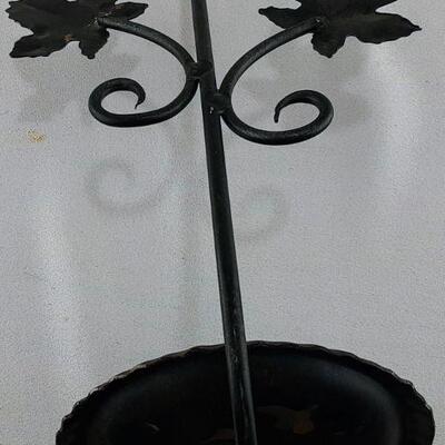 Metal Ivy Leaf Candle Holder