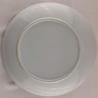 Dimensional Cardinal Birds Plate