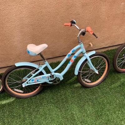 Giant Brand Young Adult Bike (Light Blue)