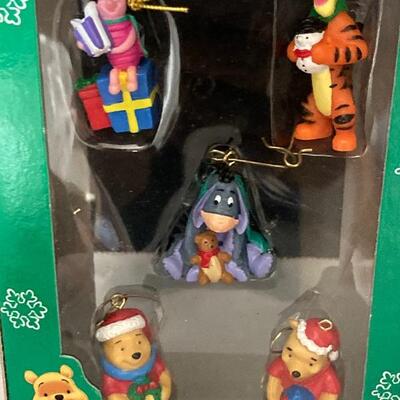 Lot #195 Hallmark Merry Miniatures Christmas at Poohâ€™s Figurine