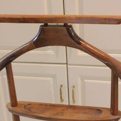 Lot 31 Vintage Gentleman's Wardrobe/Butler Rack