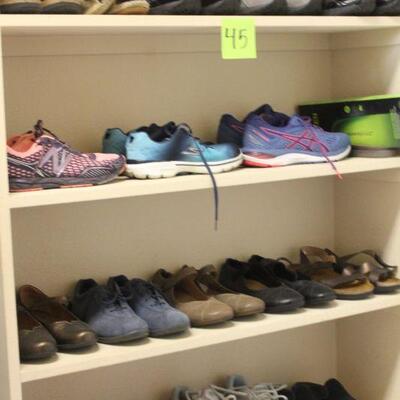 Lot 45 HUGE lot of Women's Shoes (8-9.5)