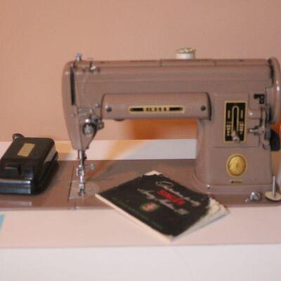 Lot 132 Vintage Singer 301A Sewing Machine