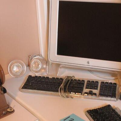 Lot 133 Two Apple Desktops