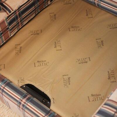 Lot 153 Lane Sleeper Sofa - Excellent Condition 