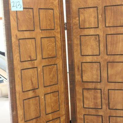 Lot 213 Solid Wood Mid Century Style Screen