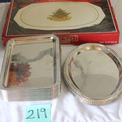 Lot 219 Christmas Platters