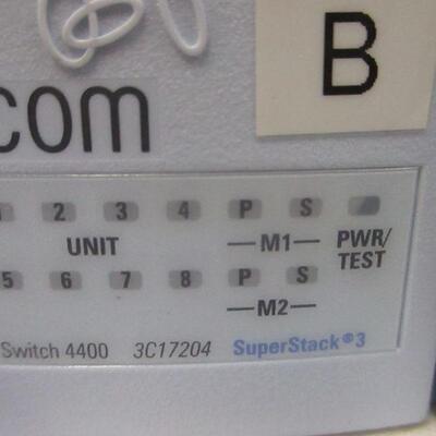 Lot 24 - 3Com SuperStack 3 Managed Network Ethernet Switch 4400 PWR