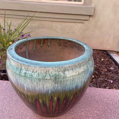 Gorgeous glazed pot 