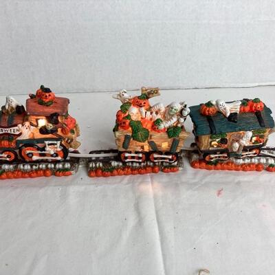Lot #266 Spooky Halloween Train Set with Accessories 