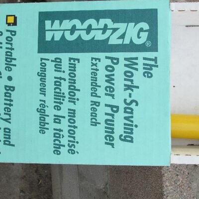 Lot 160- Wood Zig Power Pruner