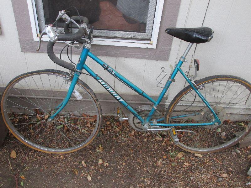 Lot 181 Vintage Murray 10 speed Racer Bicycle