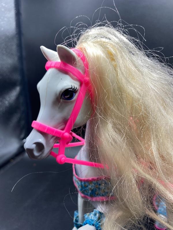 Barbie Snowdance Blizzard Grey Horse | EstateSales.org