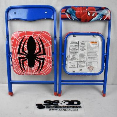 Marvel Spider-Man 3-Piece Square Table & Chair Set. Torn Image as Shown