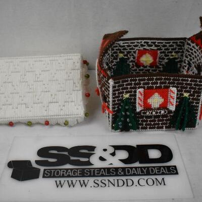 Plastic Canvas Gingerbread House with Removable Lid/Roof