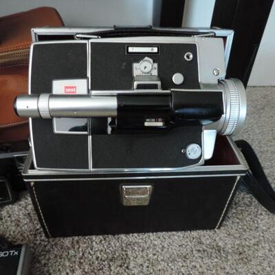 VINTAGE CAMERAS AND VIDEO CAM