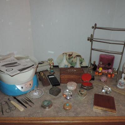 "FOR HER" TRINKET BOXES AND HEALTH & BEAUTY 