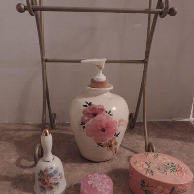 "FOR HER" TRINKET BOXES AND HEALTH & BEAUTY 