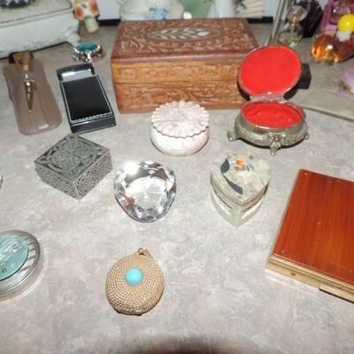 "FOR HER" TRINKET BOXES AND HEALTH & BEAUTY 