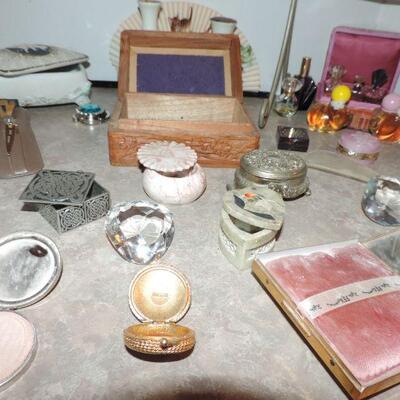 "FOR HER" TRINKET BOXES AND HEALTH & BEAUTY 