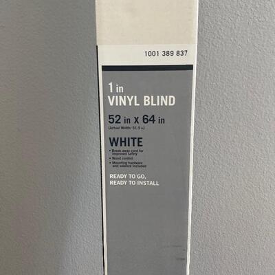 1” Vinyl Blinds /White/ 52 x 64 (A) 