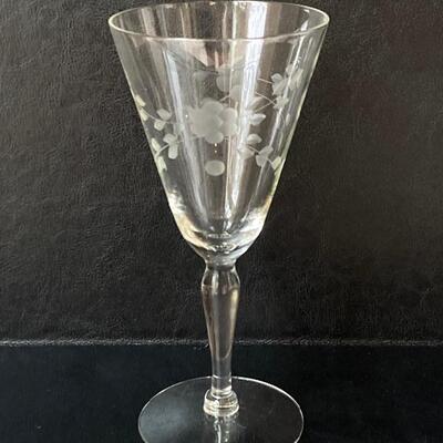 Set of 4 Etched Wine Glasses 