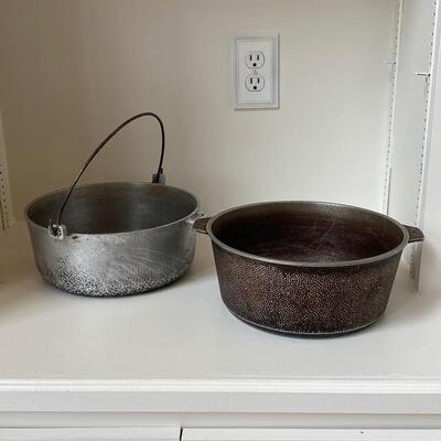 Pair of Vintage 5QT Pots 