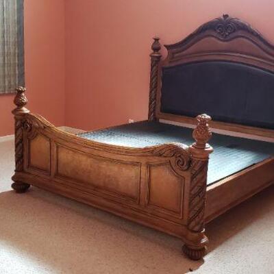 King size Bed From Haverty's