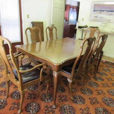 LOT 3  DINING ROOM TABLE AND CHAIRS