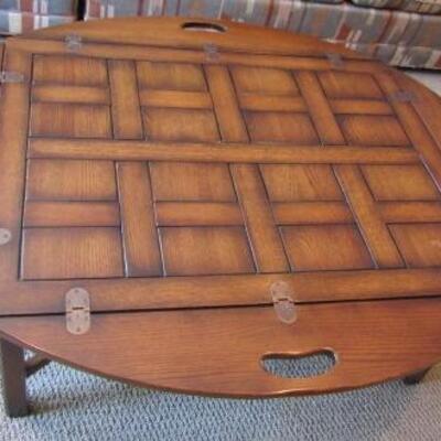 LOT 5  ROUND PINE CHECKERED COFFEE TABLE