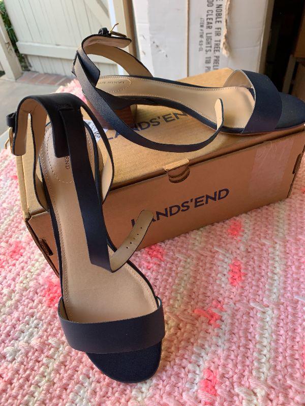 LOT 320 LANDS'END SANDALS NAVY LADIES SIZE 9