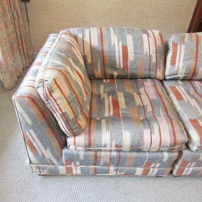 LOT 6  BAKER FURNITURE SOFA * COUCH