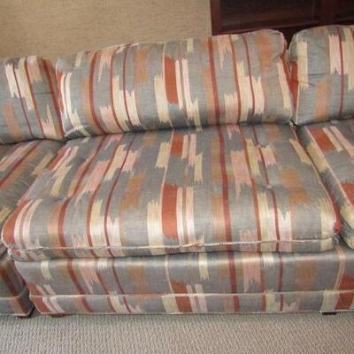 LOT 6  BAKER FURNITURE SOFA * COUCH