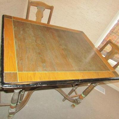 LOT 20  ANTIQUE GAME TABLE WITH 4 CHAIRS