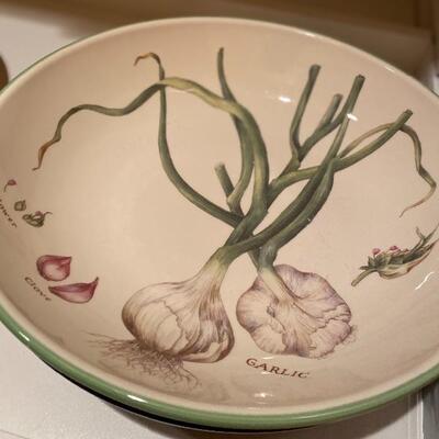 Two Williams Sonoma platter serving Dishes 