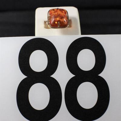 LOT#88: Stamped 14K Gold Amber Ring 5.2g