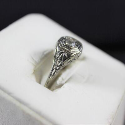 LOT#100: Stamped 18K Gold Art Deco Believed to be Diamond Ring 2.2g