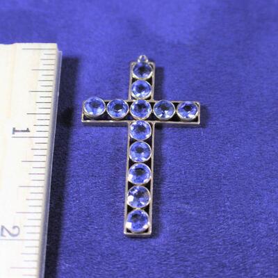 LOT#105: Tests 10K Gold Cross with Believed to be Royal Topaz Stones 5.4g
