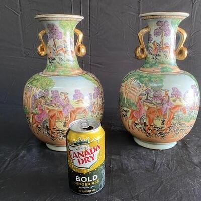 LOT#140: Asian Import Vases