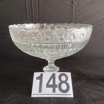 LOT#148: French Heavy Cut Glass Fruit Bowl